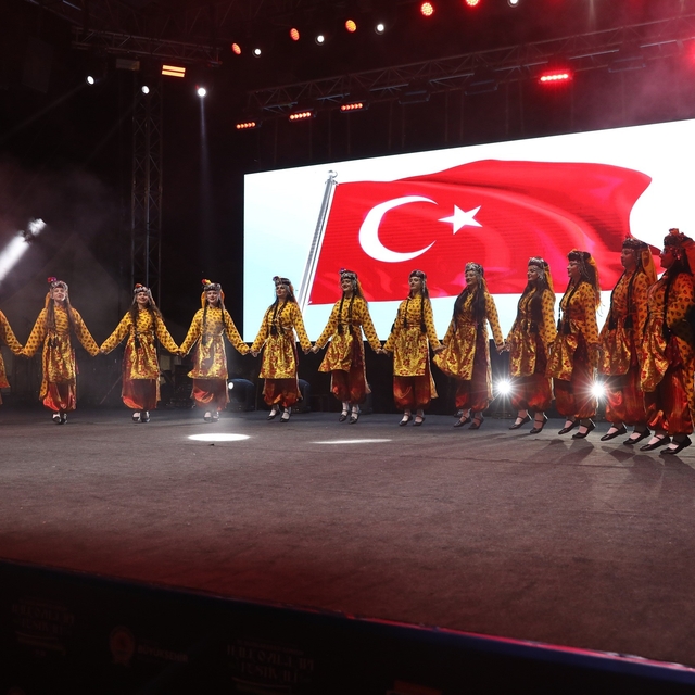 "Uluslararası Samsun Halk Oyunları Festivali" 21 Temmuz'da başlayacak
Başka...