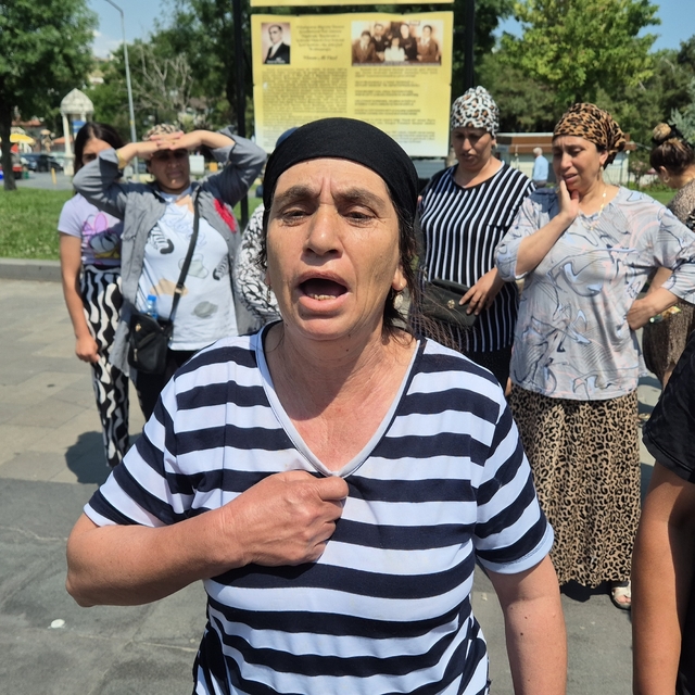 Tekirdağ'da bıçaklı kavgada ölen çocuk toprağa verildi
Acılı aile meydandan...