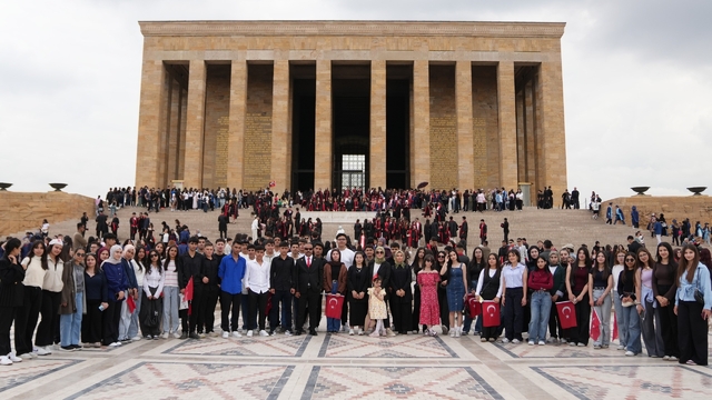 Şehitkamil'in gençleri Ankara'ya çıkarma yaptı