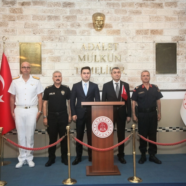 Mersin Valisi Toros'tan Cumhuriyet Başsavcısı Yasin Emre'ye ziyaret