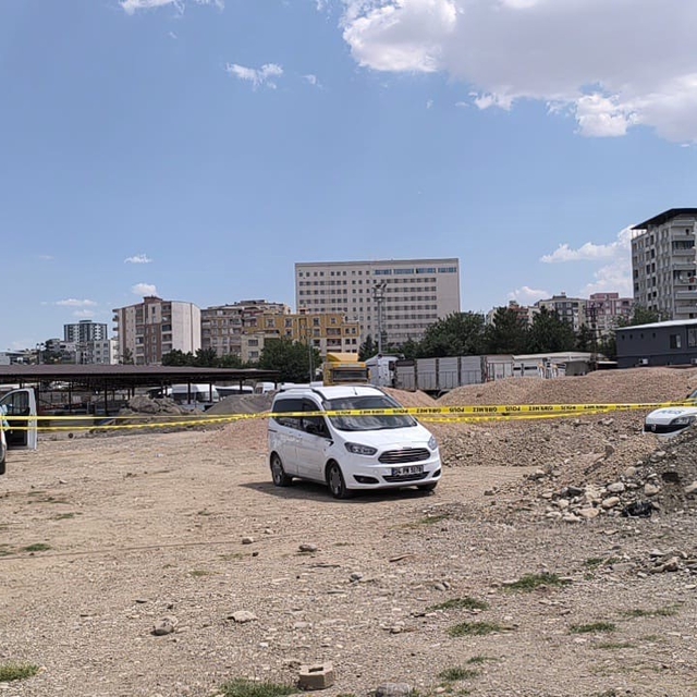 Batman'da 7 aylık hamile eski eşini öldüren şahıs Siirt'te aranıyor