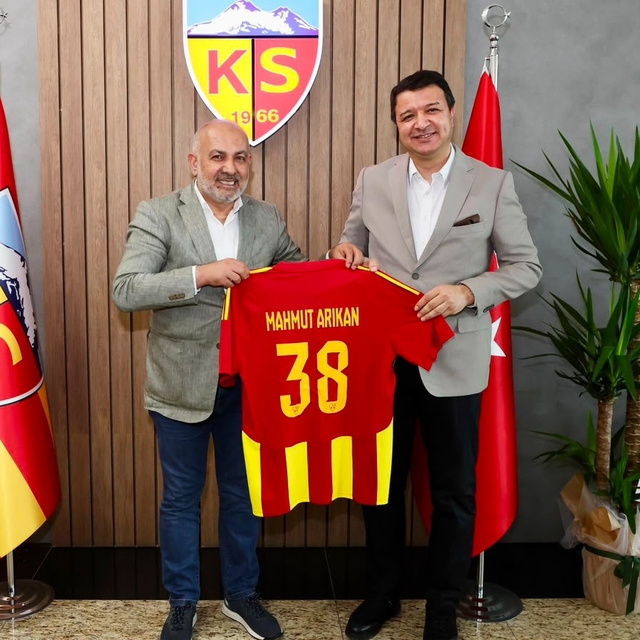 Saadet Partisi Genel Başkanı Arıkan'dan Kayserispor'a ziyaret