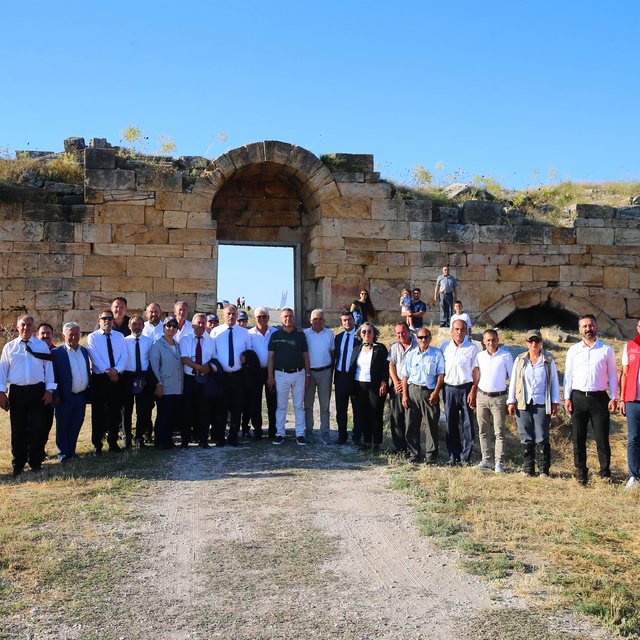 Uşak İl Genel Meclisi Toplantısı Blaundos Antik Kenti'nde yapıldı
