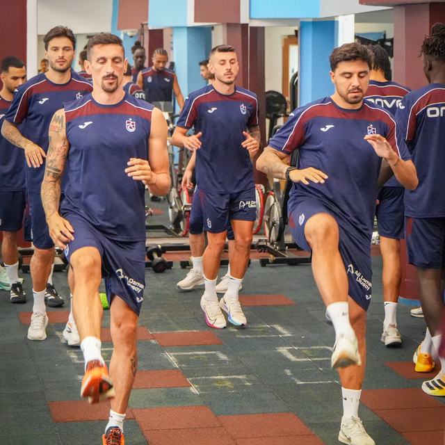 Trabzonspor, yeni sezon hazırlıklarını çift antrenmanla sürdürdü