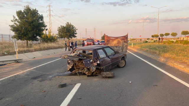 Edirne'de iki otomobil çarpıştı; 1 yaralı