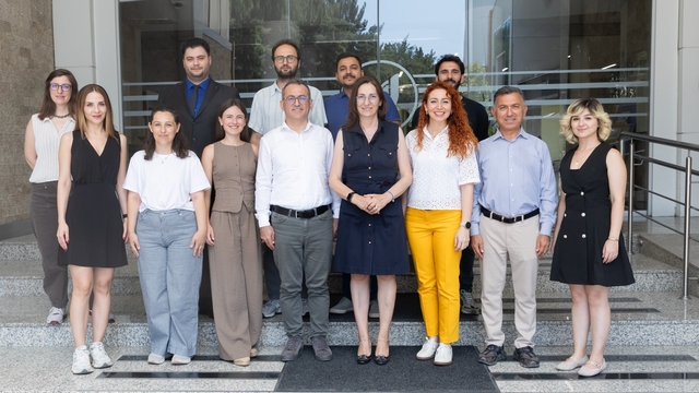 Avrupa'dan genç girişimcilere eğitim desteği
Avrupa'nın dev inovasyon ağı İzmir'den dünyaya açılıyor