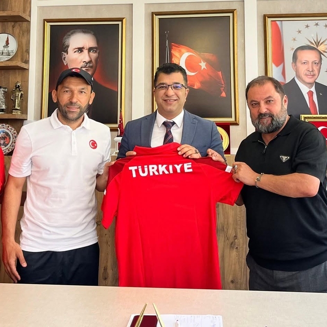 İşitme Engelliler Genç Futsal Milli Takımı Avrupa mesaisi için Kütahya'da