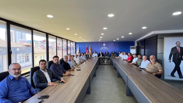 AK Parti Bilecik heyeti sivil toplum kuruluşlarıyla bir araya geldi