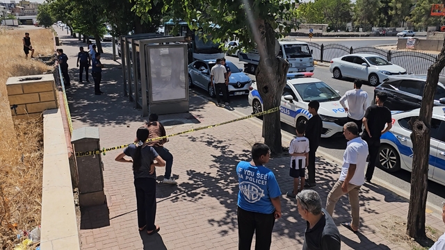 Durakta eşinin tabancayla vurduğu kadın öldü