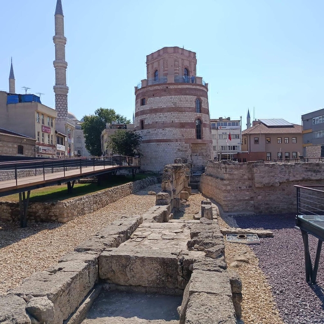 Edirne'de restorasyonu tamamlanan Makedonya Kulesi, müze olarak ziyarete aç...
