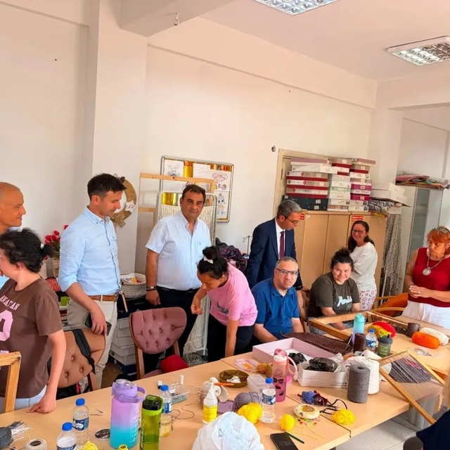 Sinop'ta özel bireyler el sanatlarıyla engelleri aşıyor