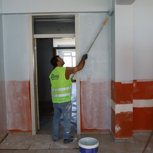 Eğitim yuvaları Büyükşehir'le yenileniyor