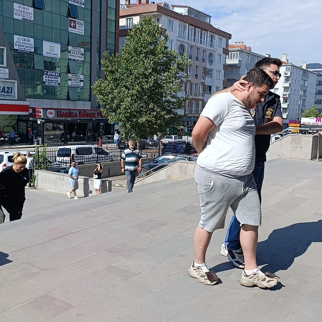 Tekirdağ'da marketten bebek maması çalan 2 şüpheli tutuklandı