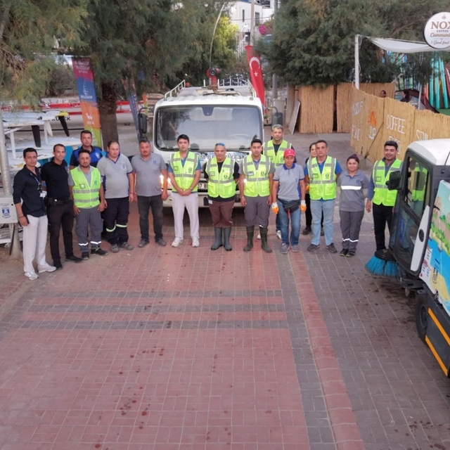 Bitez Yalısı'nda kapsamlı temizlik çalışması