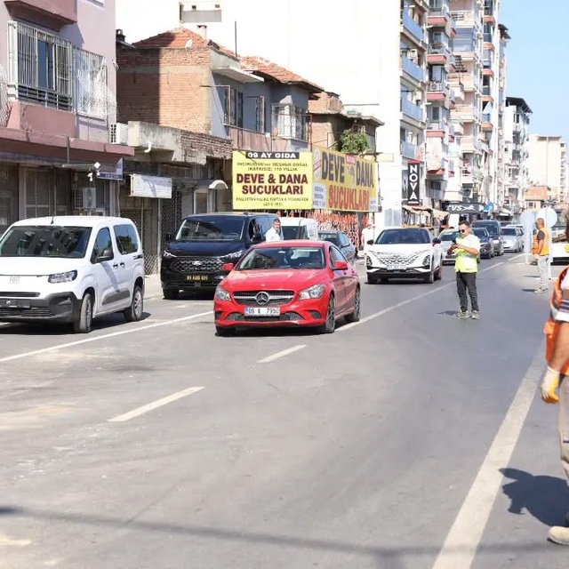İncirliova anayolunda sıcak asfalt çalışması tamamlandı