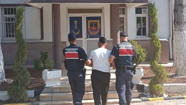 Kırıkkale'de "dolandırıcılık" suçundan aranan hükümlü yakalandı