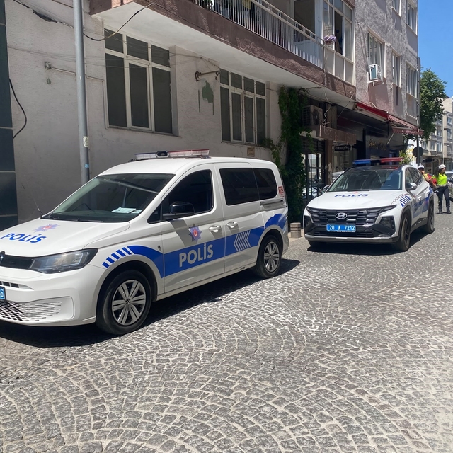 İş yerine giderken fenalaşan esnaf sığındığı pastanede hayatını kaybetti