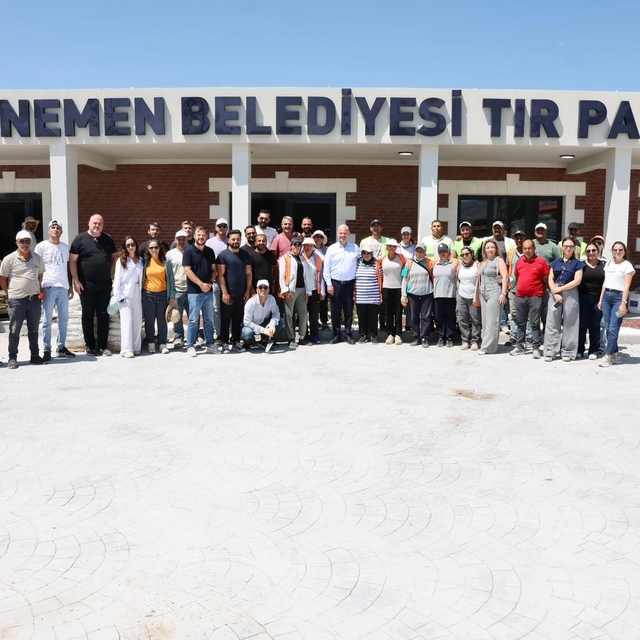 Uzun yol şoförlerine Menemen'de otel konforunda tesis
Menemen Belediyesi Tı...