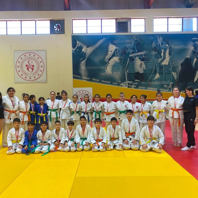 Salihli'den 21 madalyalık zafer