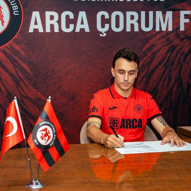 Çorum FK, Gökhan Sazdağı'nı transfer etti