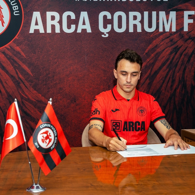 Çorum FK'dan 4 imza birden