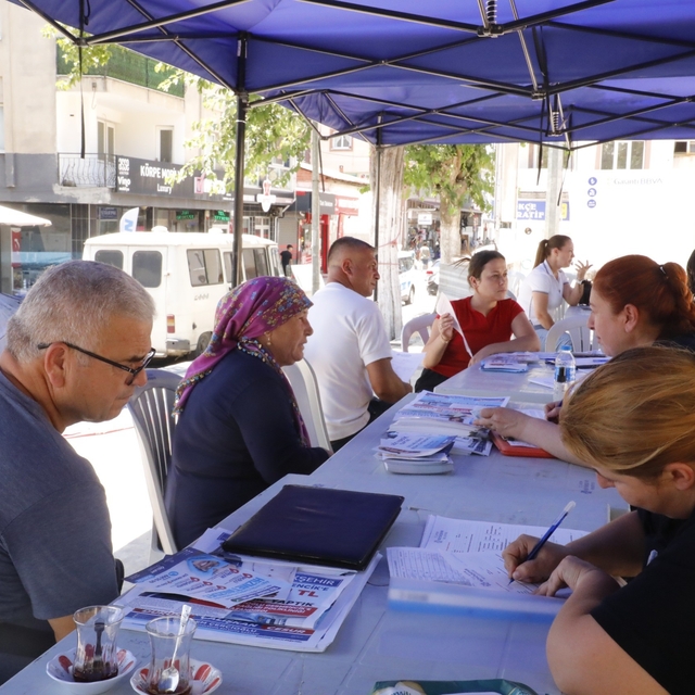 Mobil diş klinikleri Germencik ve Koçarlı'da vatandaşlarla buluştu