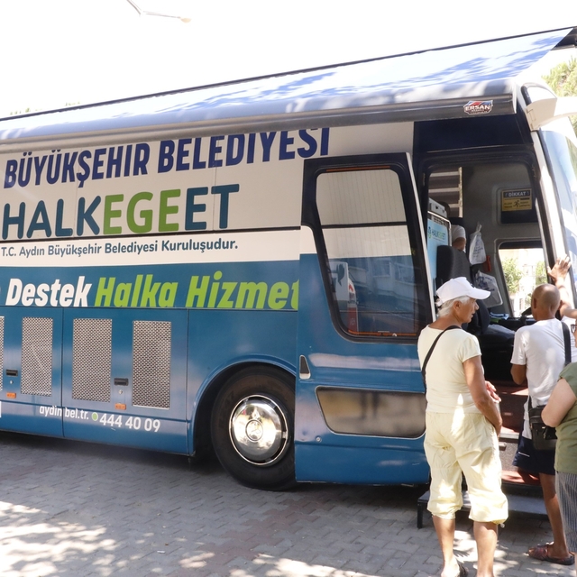 Mobil Halk Ege Et bu kez Güzelçamlı'da vatandaşlarla buluştu