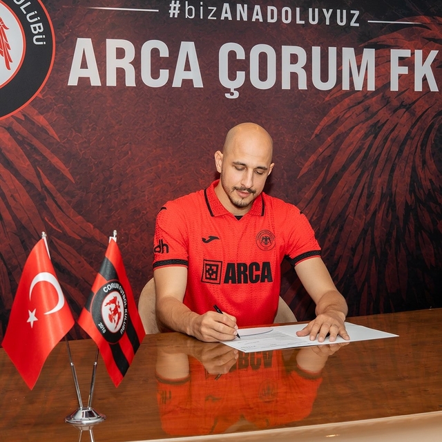 Çorum FK, kaleci Erhan Erentürk'ü renklerine bağladı