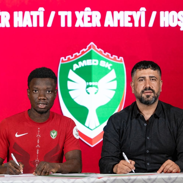 Amed Sportif Faaliyetler, Gineli stoper Amadou Cisse'yi kadrosuna kattı