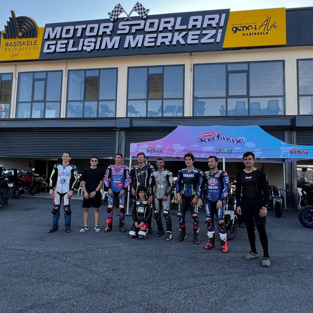 Milli motosikletçiler Kocaeli'de açılan pisti deneyimledi