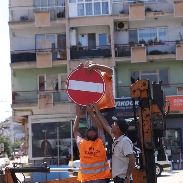 İncirliova'da trafik akış yönü değişti
