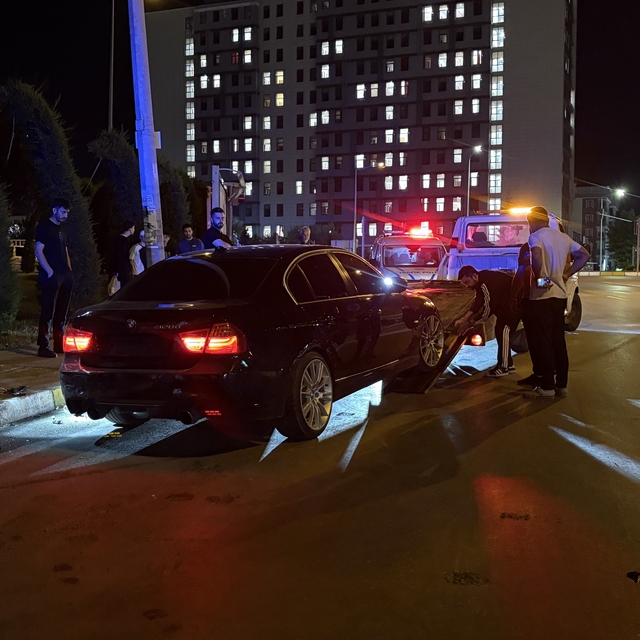 Çorum'da zincirleme kaza: 2'si polis 4 yaralı