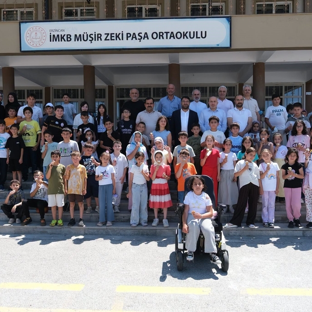 Yaz Kur'an kursunda eğitim ve sosyal etkinlikler bir arada