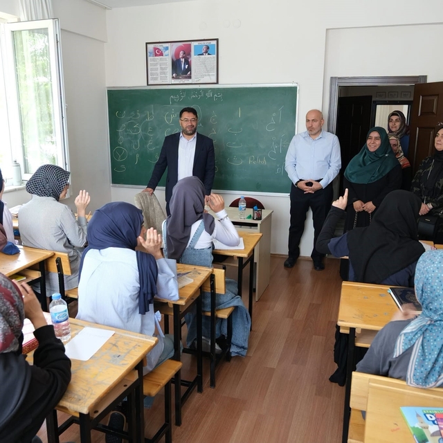 Erzincan'da ilk kez yatılı yaz Kur'an kursu uygulaması başladı