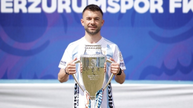 Salih Sarıkaya, Erzurumspor FK'ya veda etti