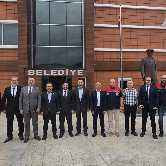 Trabzon'da suni tohumlama çalışmaları sürüyor