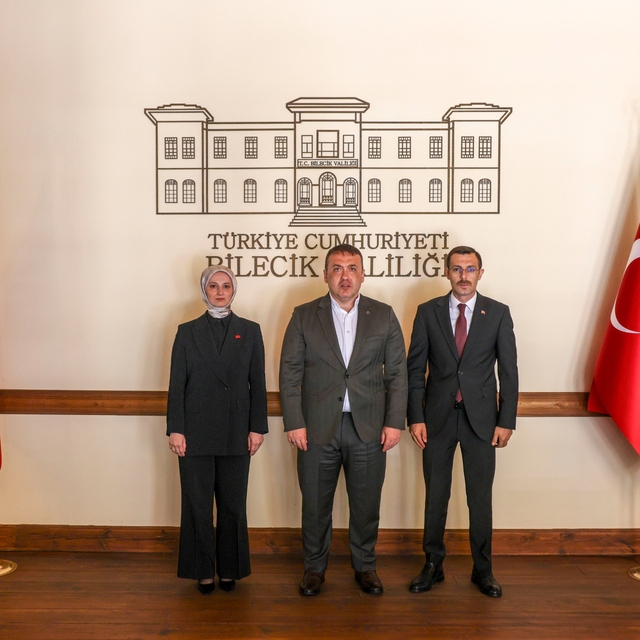 İnhisar ve Yenipazar kaymakamları göreve başladı