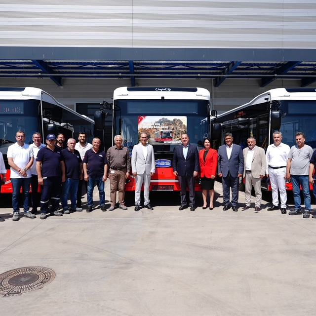 Manisa'nın ulaşım filosuna 15 yeni otobüs