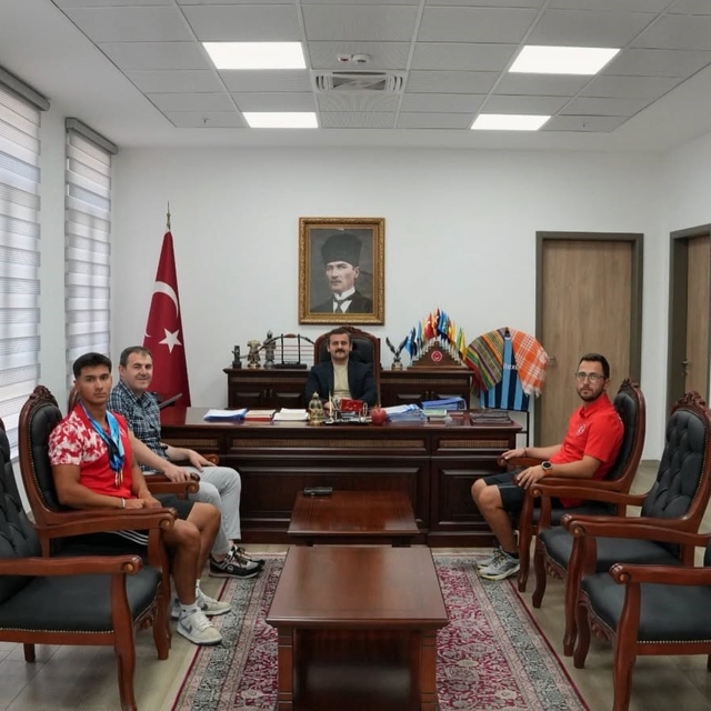 Köyceğiz Kaymakamı Kumcu, Dünya Şampiyonu Karahan'ı ağırladı