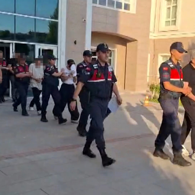 Burdur merkezli yasa dışı bahis soruşturmasında 7 tutuklama