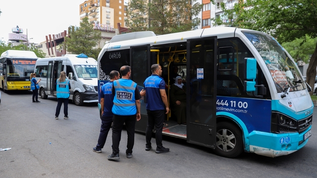 Toplu taşıma araçlarına yönelik denetimler sürüyor