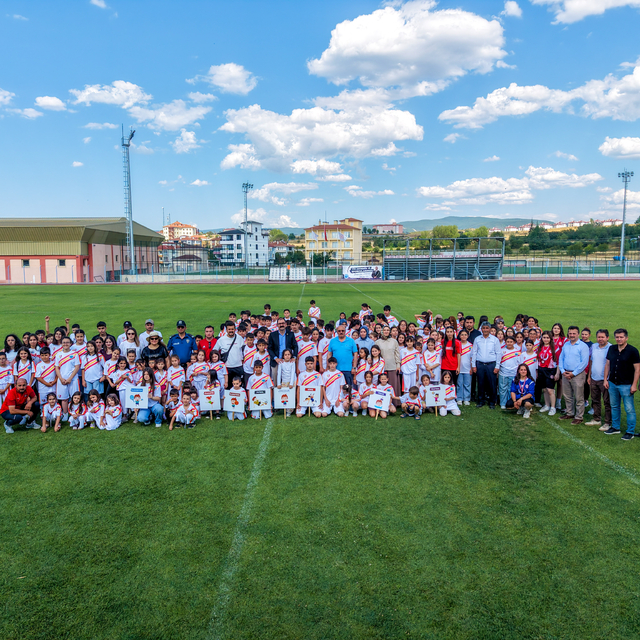 Taşköprü'de yaz spor okulları açıldı
