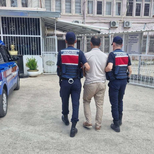 Kesinleşmiş 6 yıl cezayla aranan firari FETÖ üyesi yakalandı