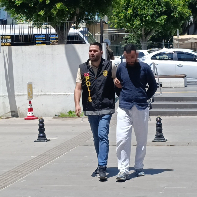 Emekli öğretmeni 2 milyon lira dolandırdı, 2 bin dakikalık görüntü incelene...