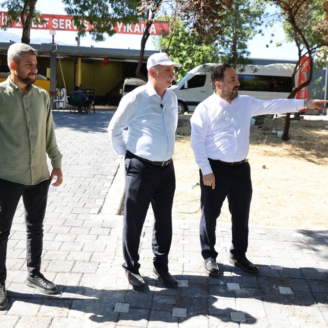 Yunusemre'de seyyar sorununa neşter
Küçük Sanayi Sitesinde Lezzetler Sokağı...