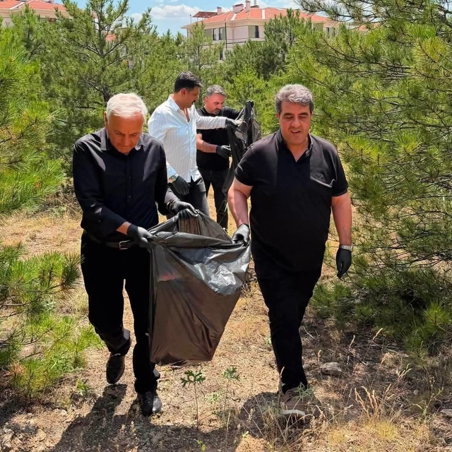 Anahtar Parti Kırşehir Teşkilatı orman temizliği seferberliğine katıldı