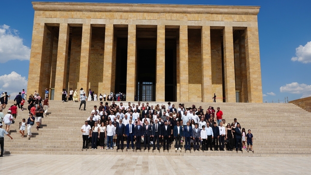 Ödeme kaydediciler Ata'nın huzuruna çıktı