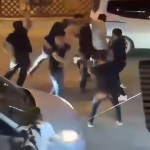 Alacak kavgası kamerada; 3 yaralı, 11 gözaltı