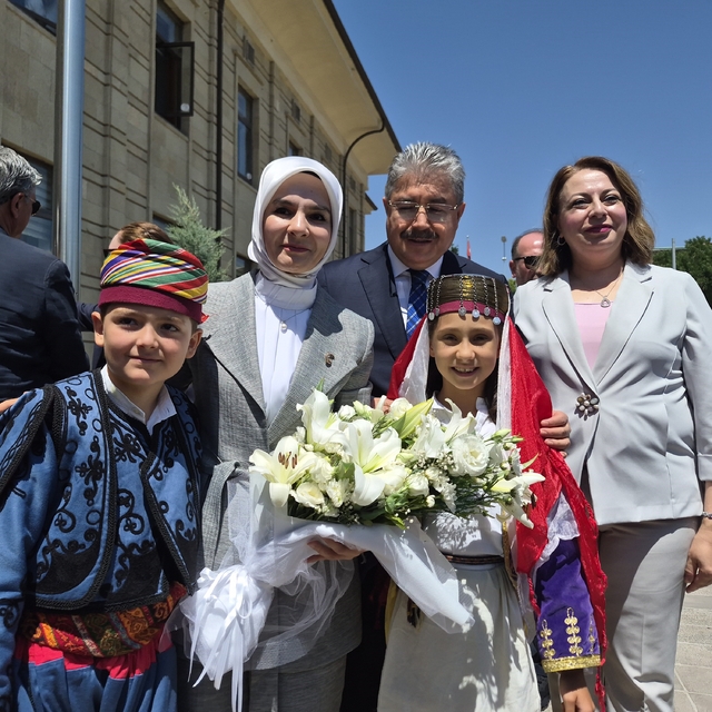 Aile ve Sosyal Hizmetler Bakanı Göktaş'tan Eskişehir Valiliği'ne ziyaret