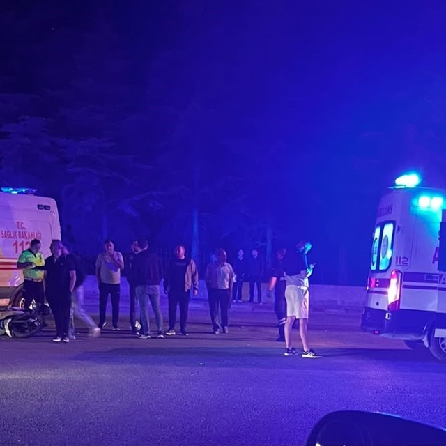 Tavşanlı'da trafik kazası: 3 yaralı